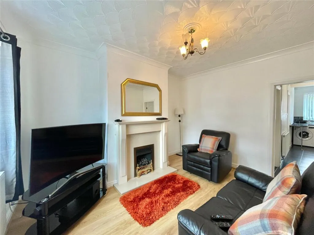 2 bed End of Terrace
