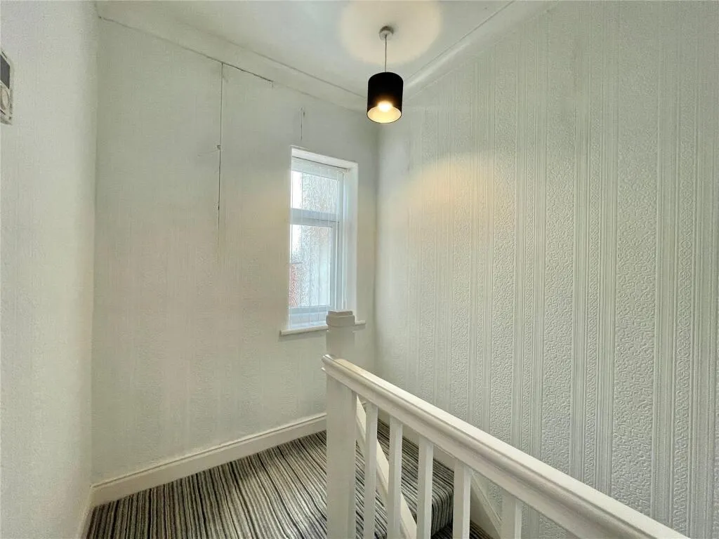 2 bed End of Terrace