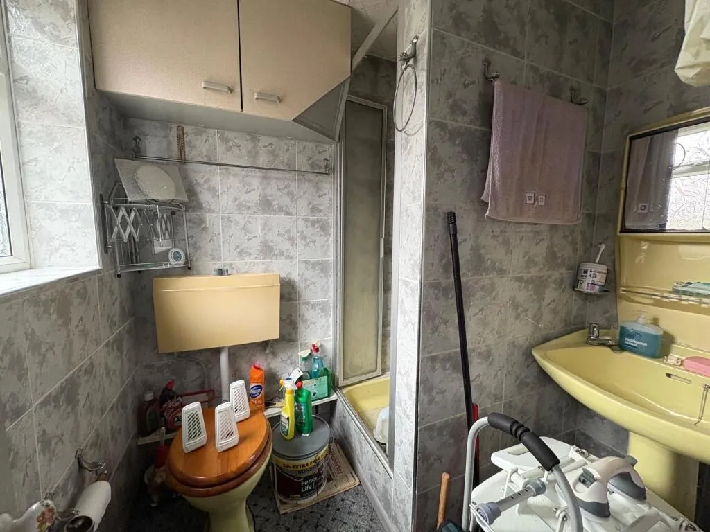 2 bed Terraced