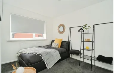 2 bed Semi-Detached