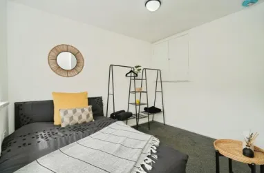 2 bed Semi-Detached