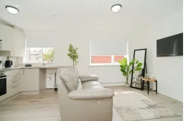 2 bed Semi-Detached