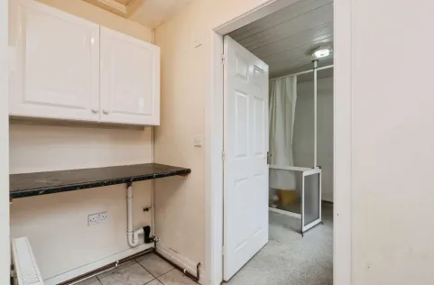 2 bed House