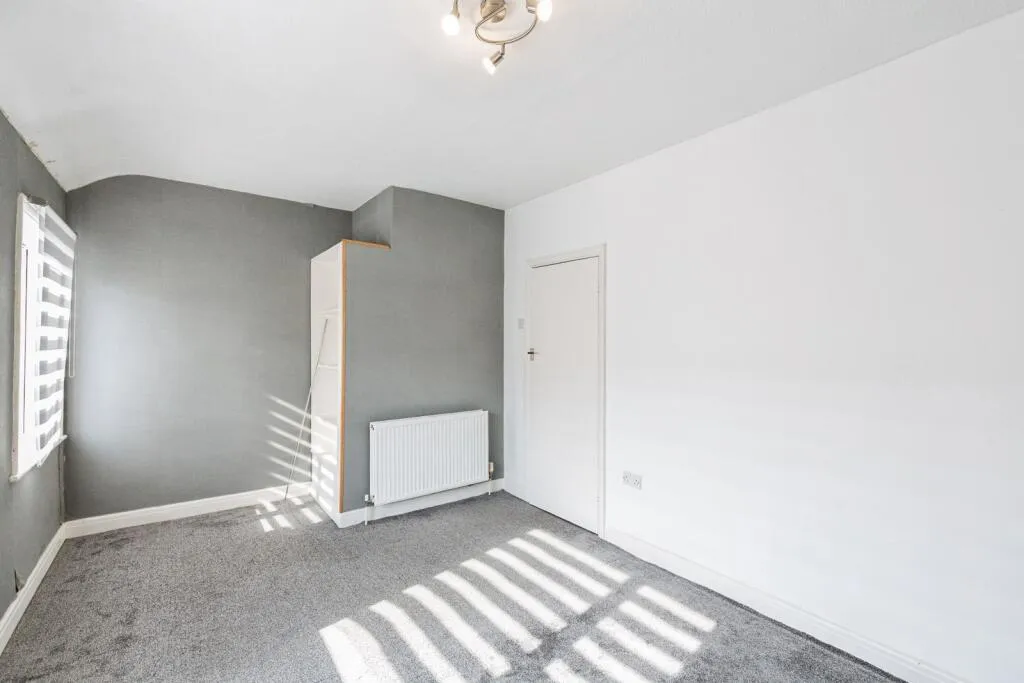 2 bed Terraced
