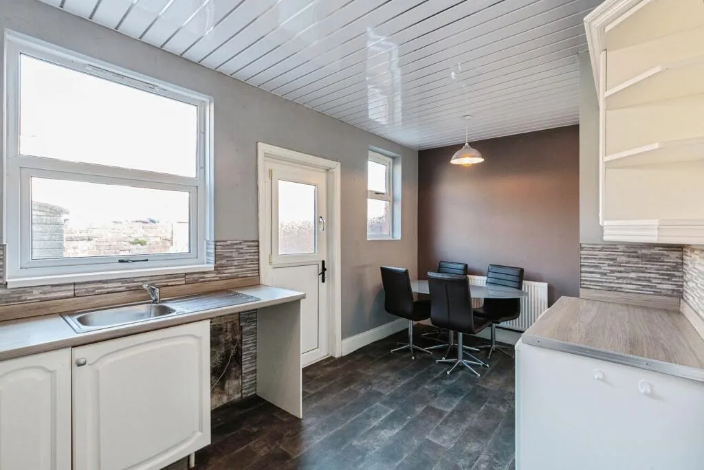 2 bed Terraced