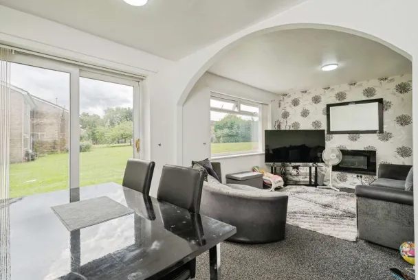 3 bed Semi-Detached