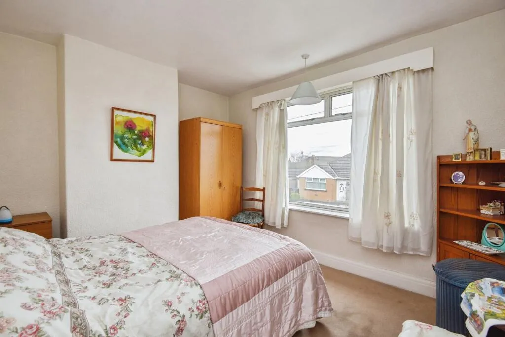 3 bed Semi-Detached