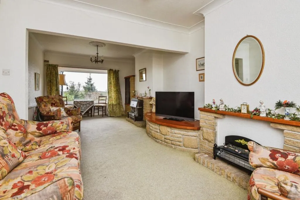 3 bed Semi-Detached