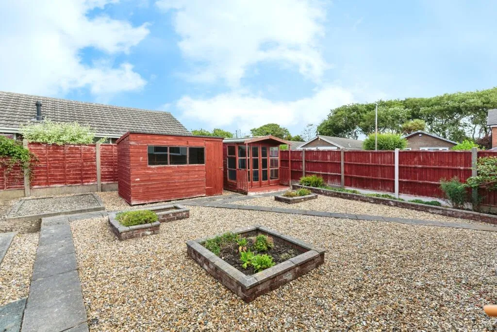 3 bed Detached Bungalow