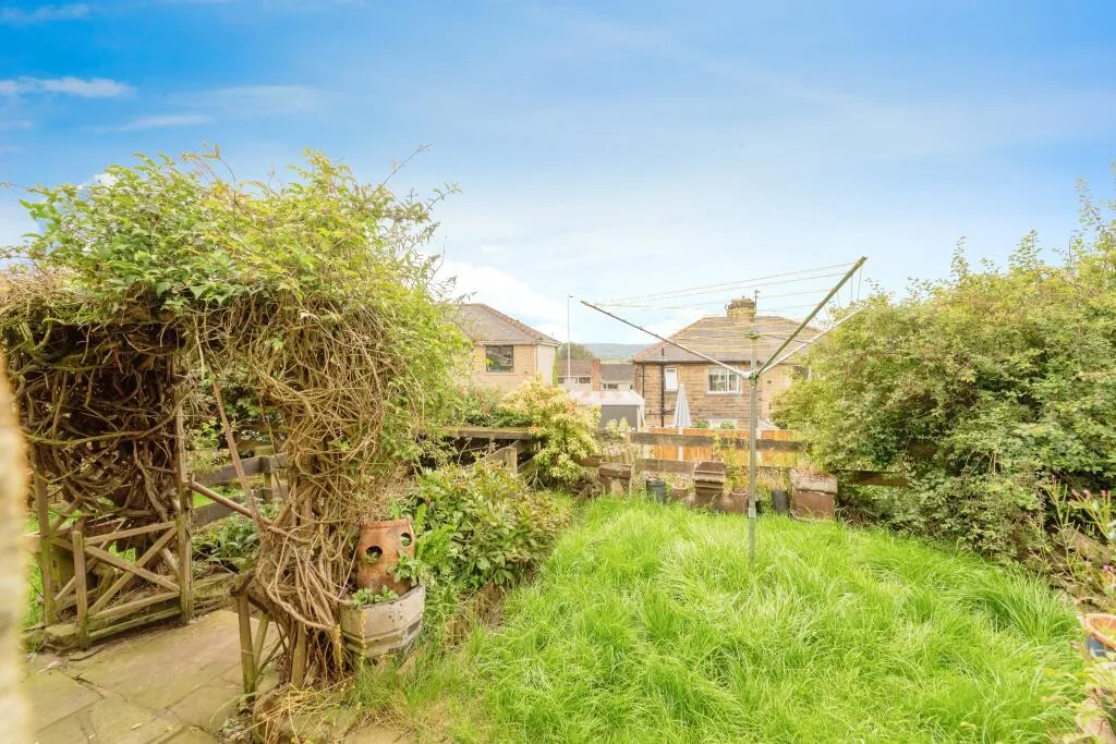 4 bed End of Terrace