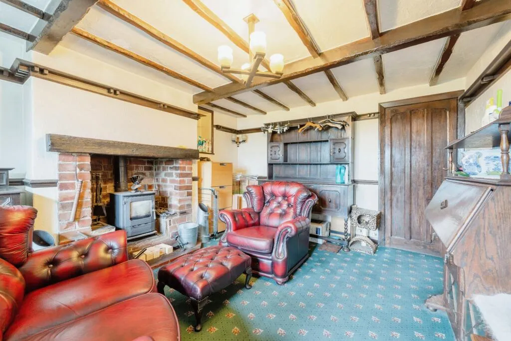 4 bed End of Terrace