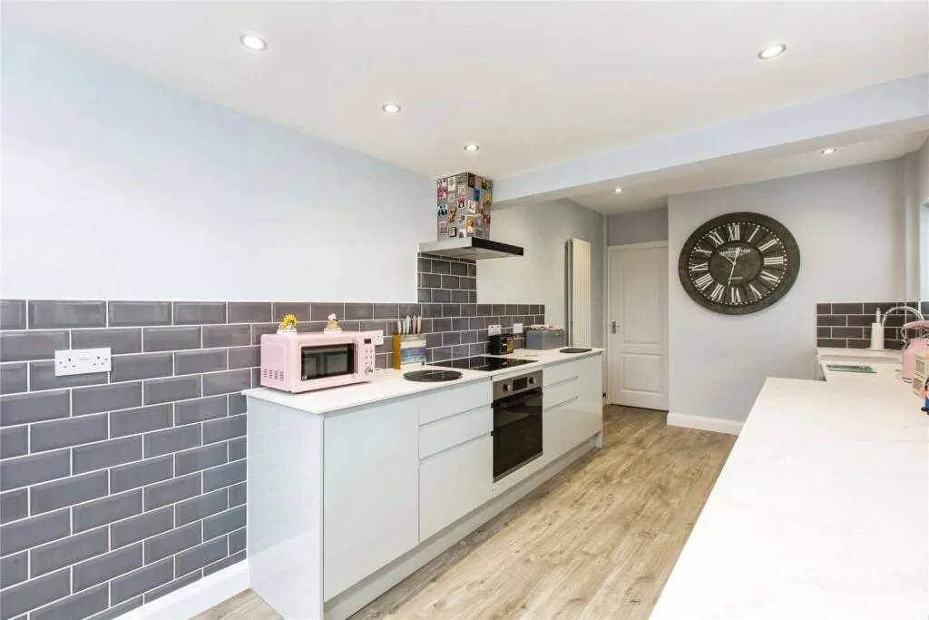 2 bed Semi-Detached Bungalow