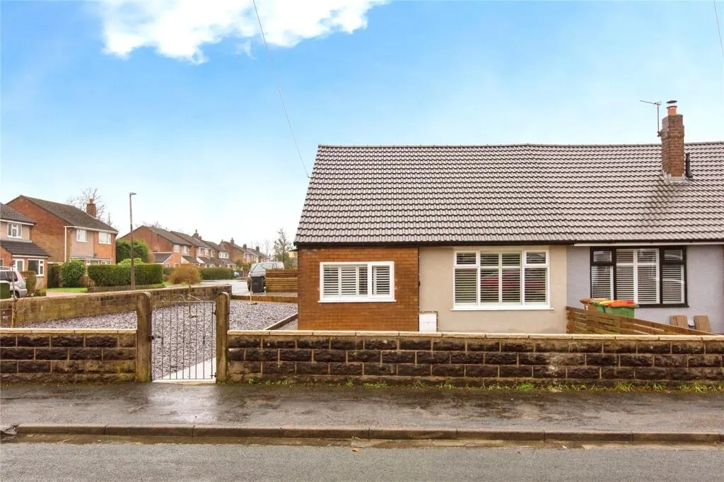 2 bed Semi-Detached Bungalow