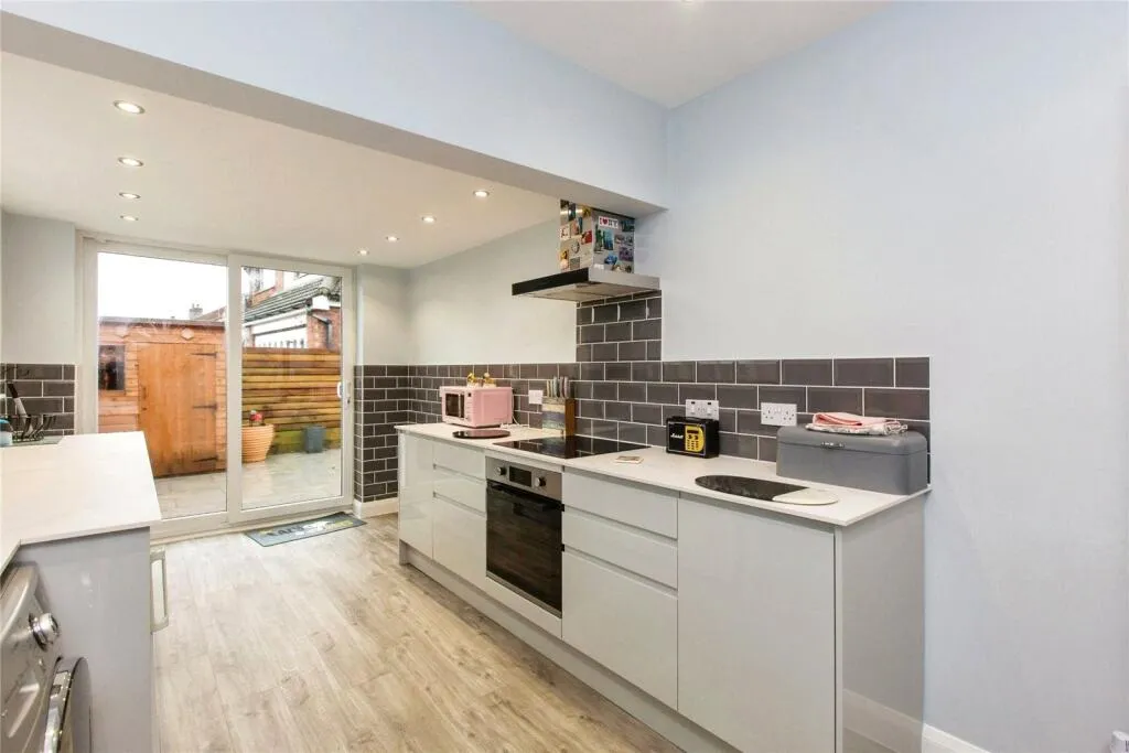 2 bed Semi-Detached Bungalow
