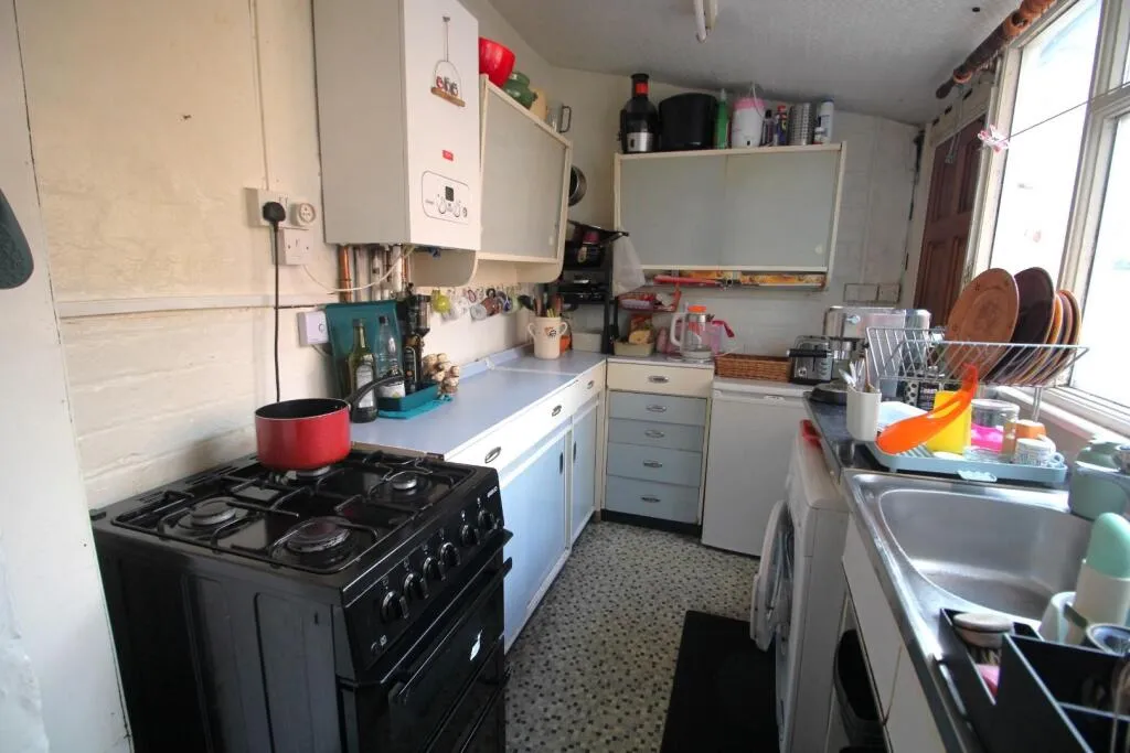2 bed Semi-Detached Bungalow