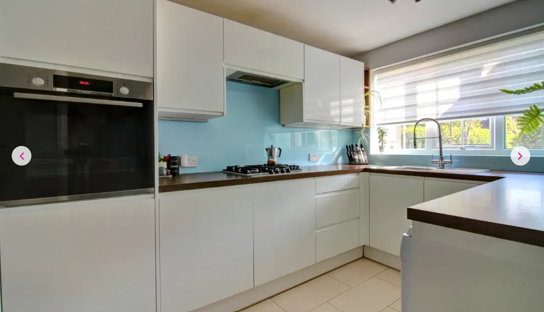 4 bed Terraced