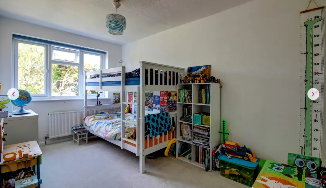 4 bed Terraced