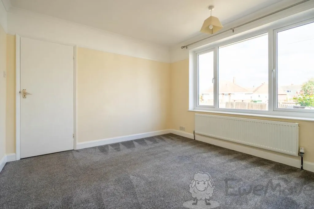 4 bed Detached Bungalow