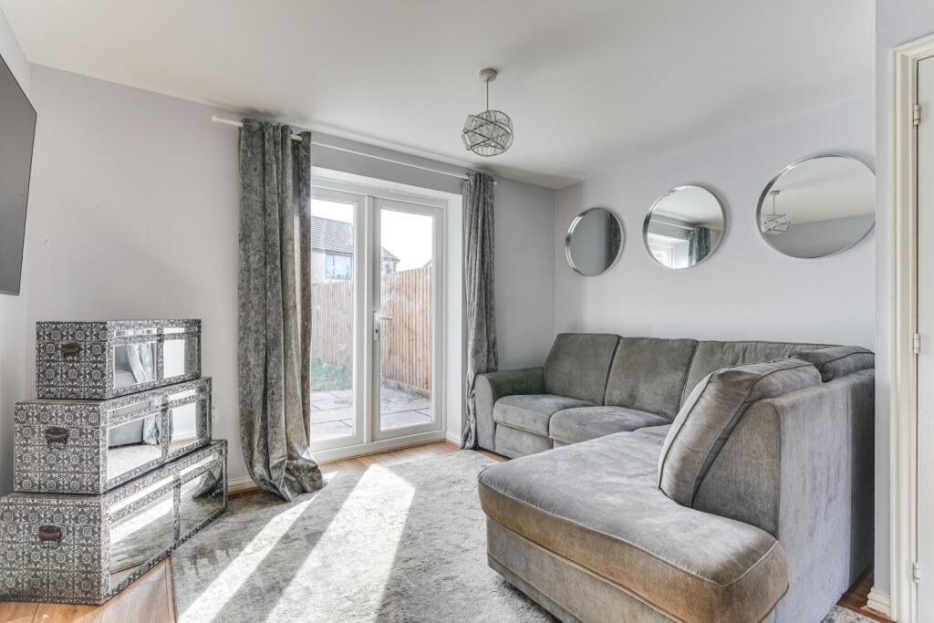 2 bed End of Terrace
