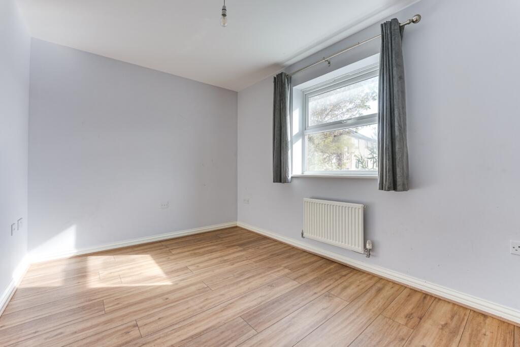 2 bed End of Terrace