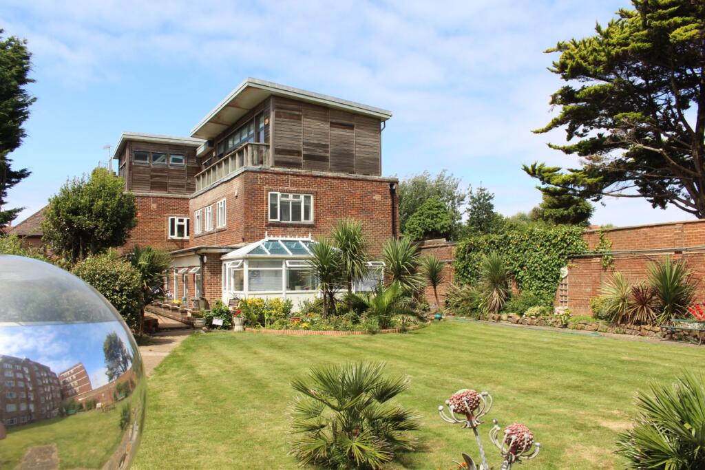 2 bed Apartment