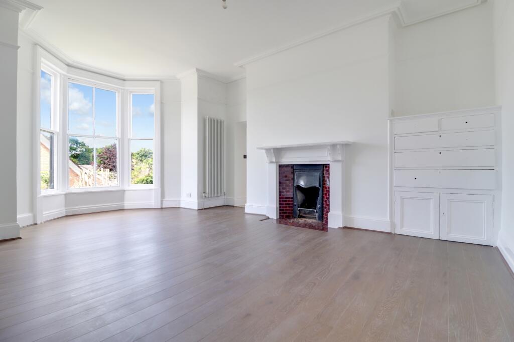 2 bed Apartment
