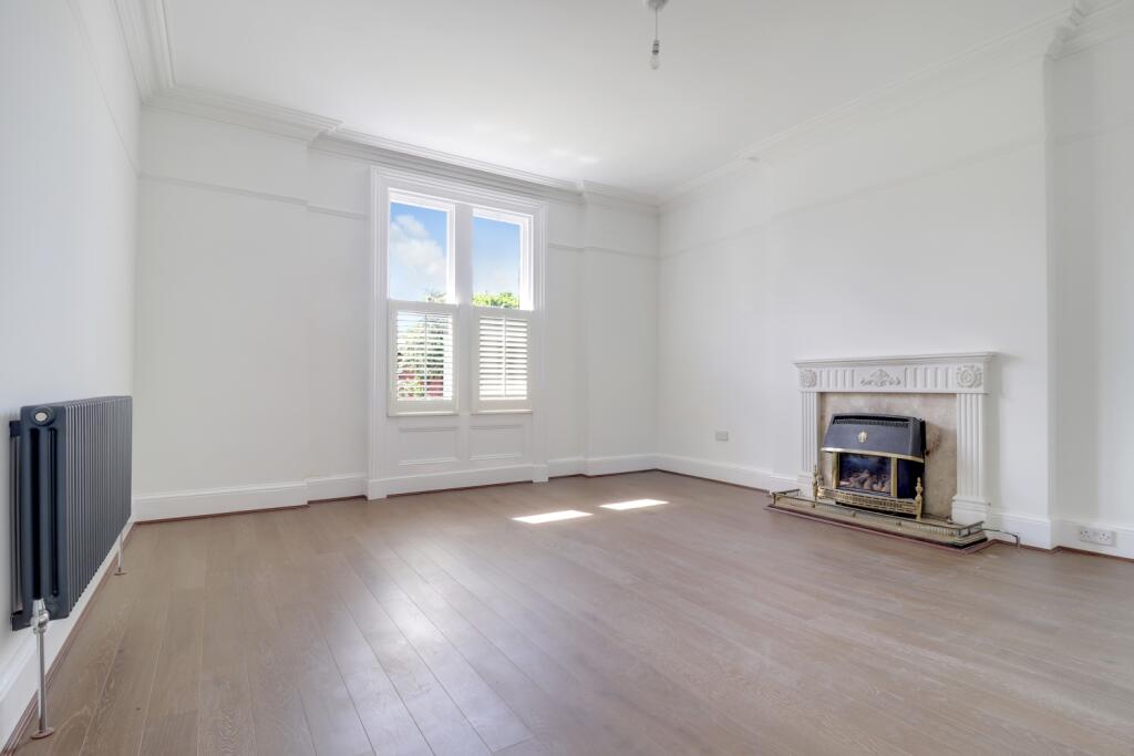 2 bed Apartment
