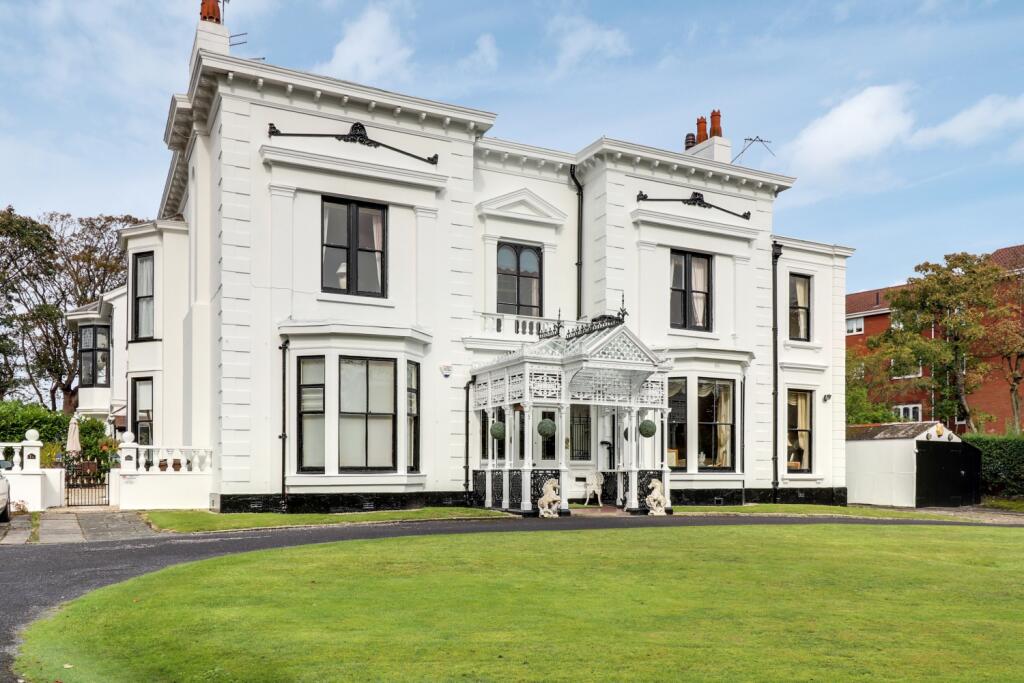 2 bed Apartment