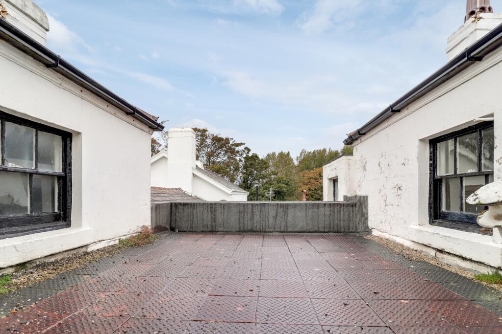 2 bed Apartment