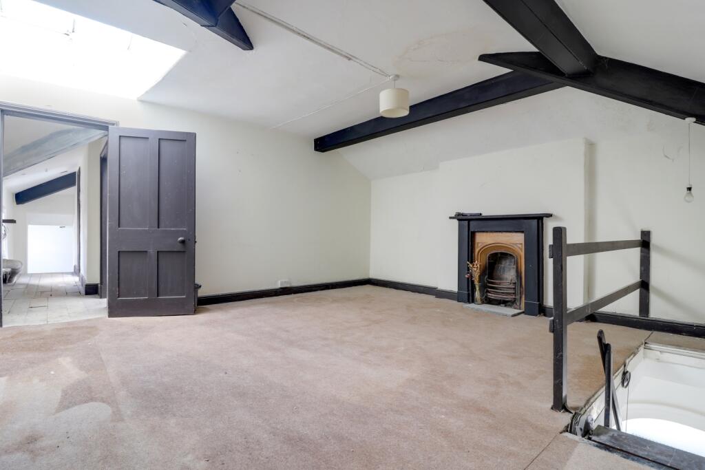 2 bed Apartment