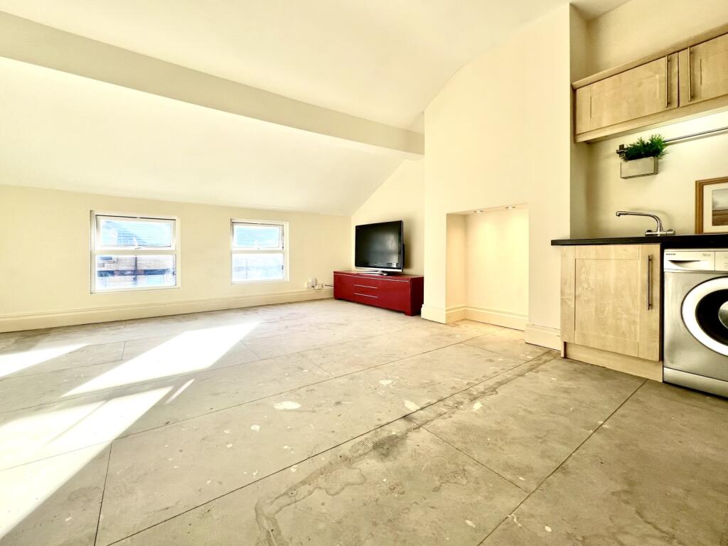 2 bed Apartment