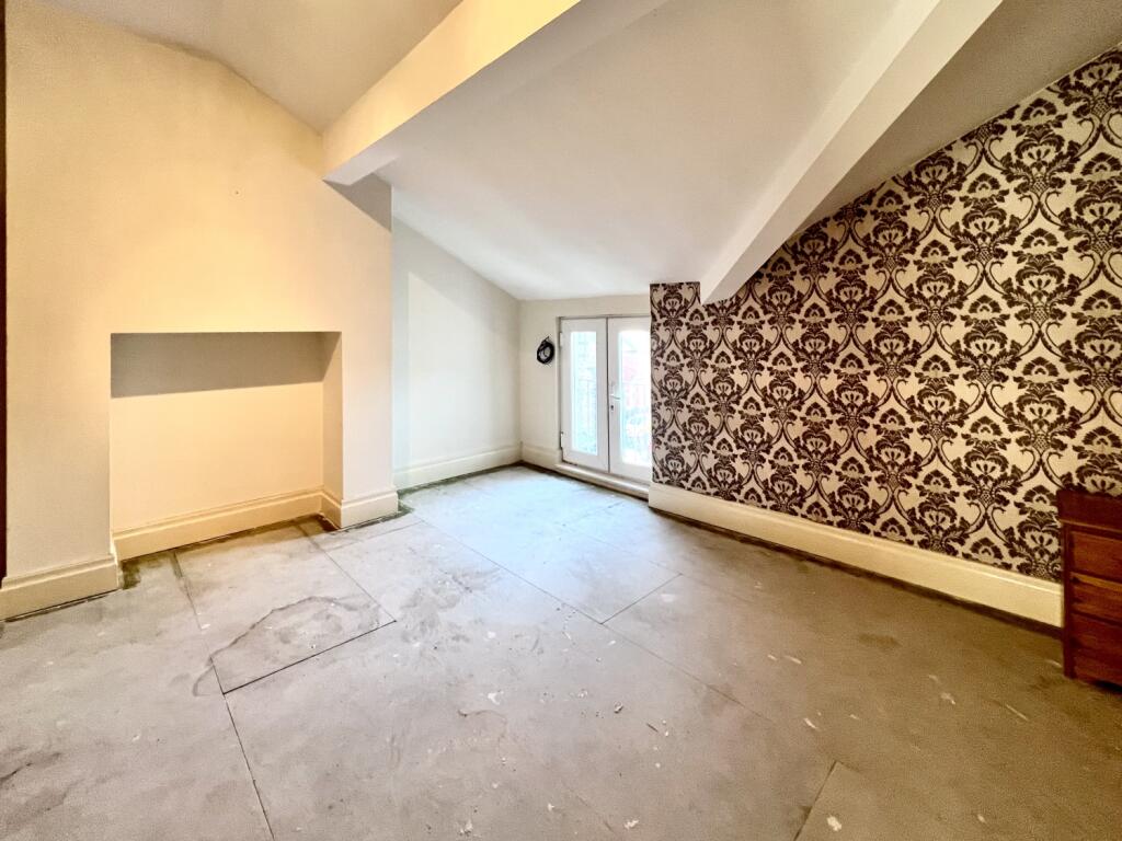 2 bed Apartment