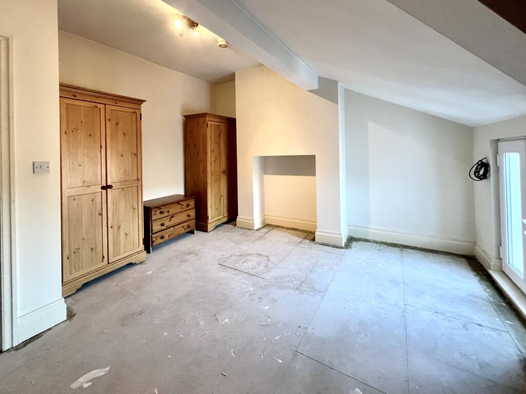 2 bed Apartment