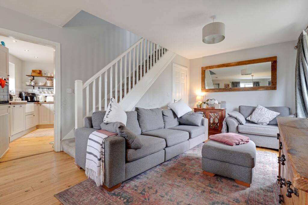 2 bed Detached