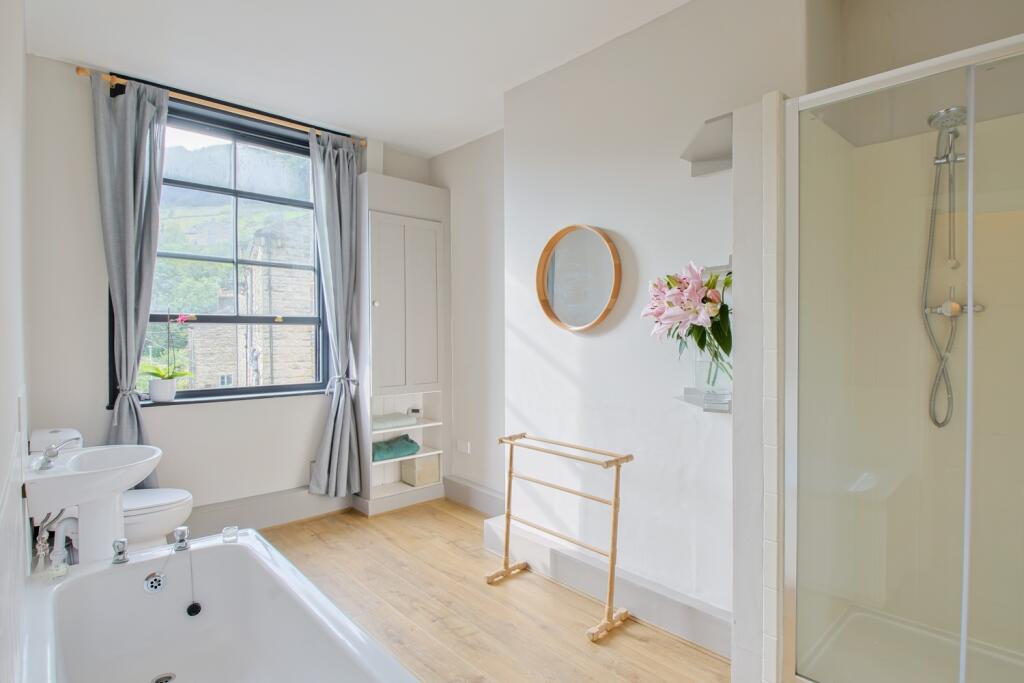 3 bed Apartment