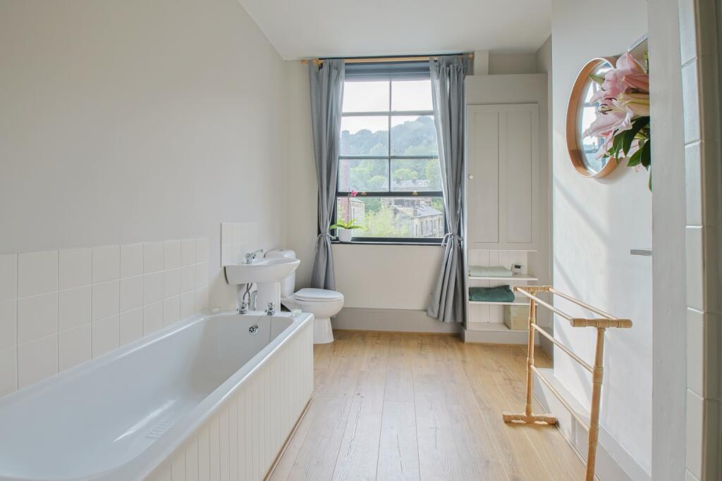 3 bed Apartment