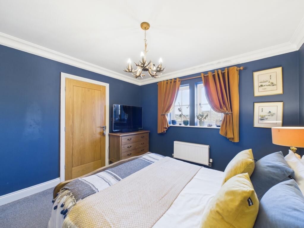 4 bed Town House