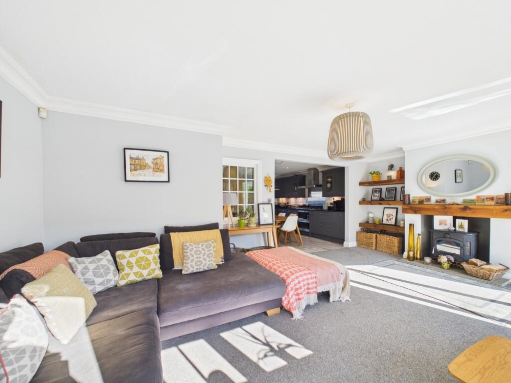 4 bed Town House