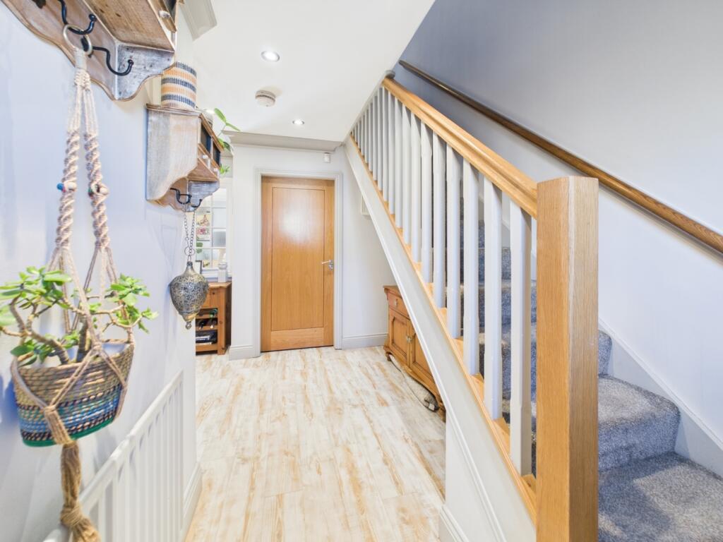 4 bed Town House