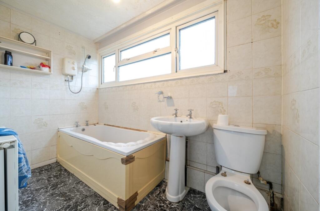 3 bed Semi-Detached