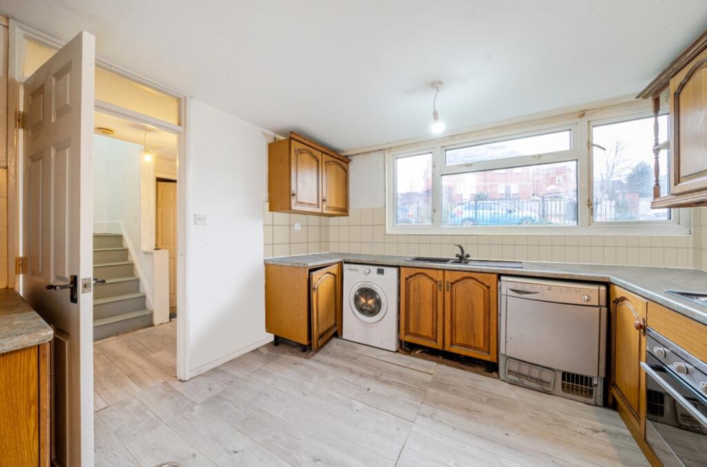 3 bed Semi-Detached