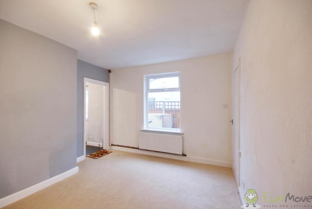 2 bed Semi-Detached