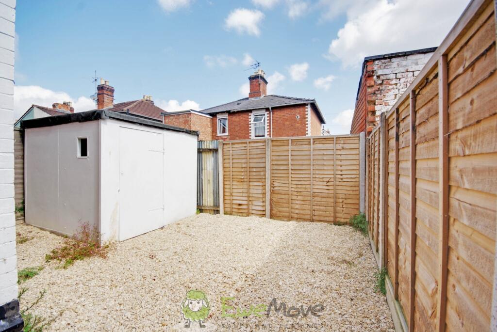 2 bed Semi-Detached