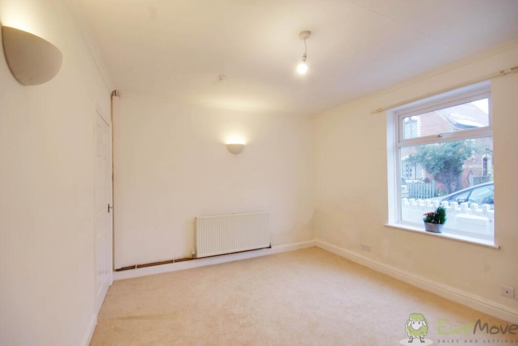 2 bed Semi-Detached