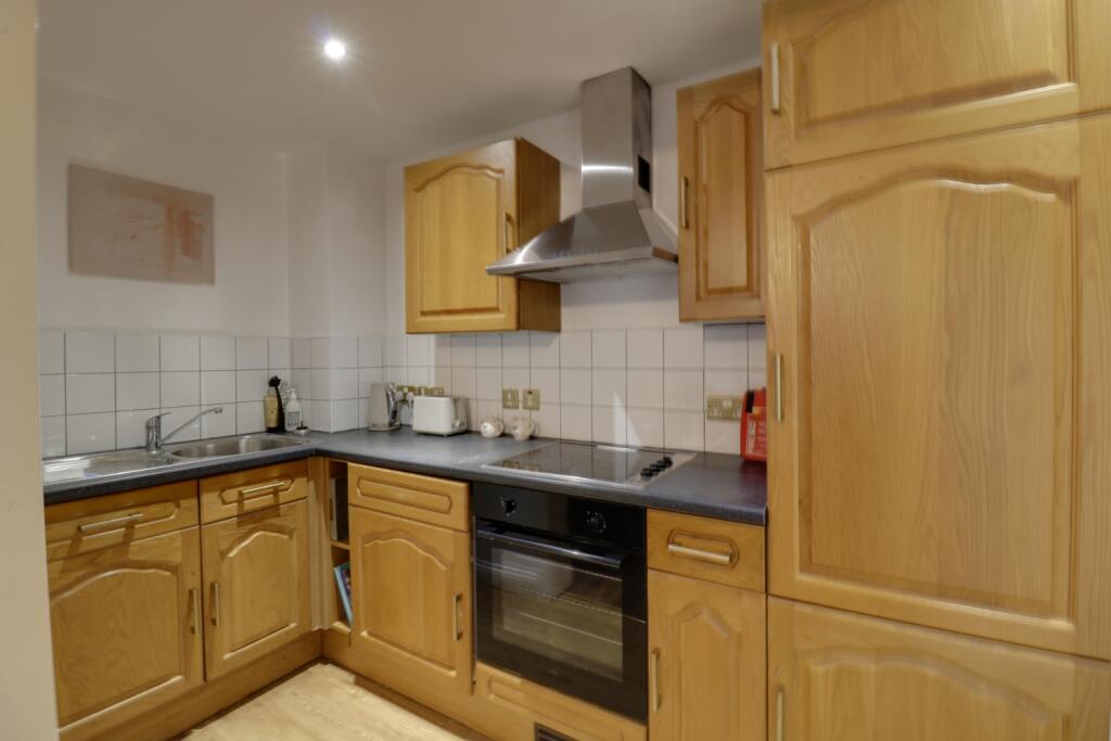 2 bed Character Property
