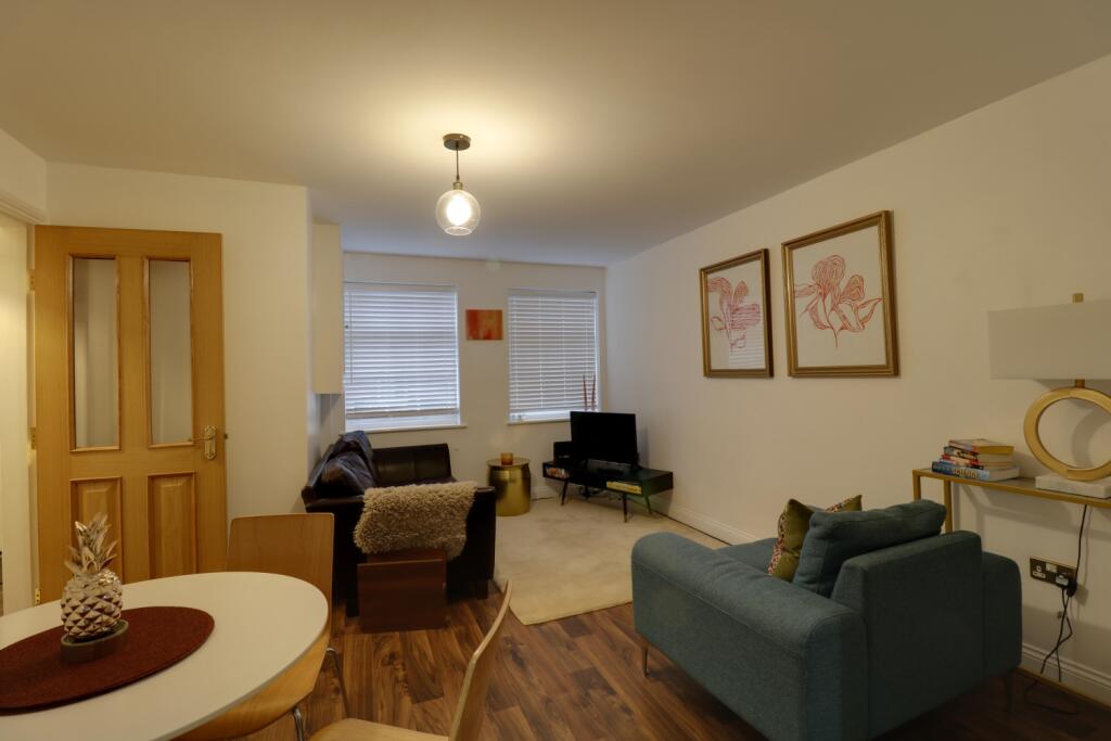 2 bed Character Property