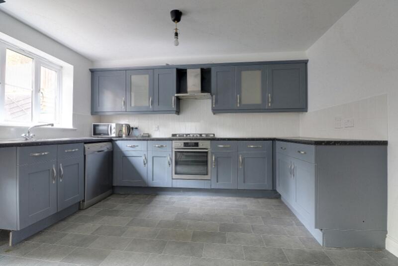 4 bed Town House