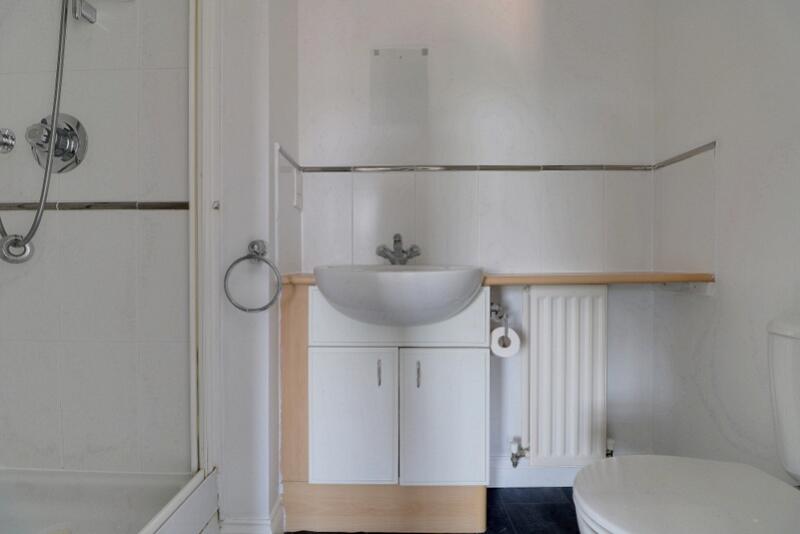 4 bed Town House