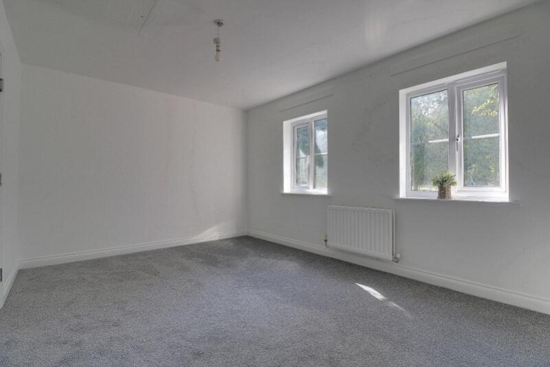 4 bed Town House