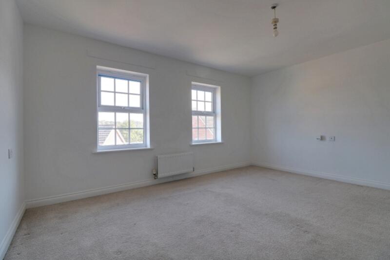 4 bed Town House